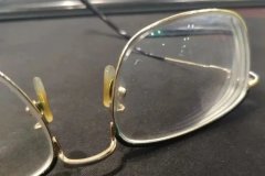 超声波清洗机会损坏眼镜吗？
